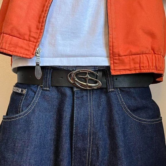 Y2K 2000s chrome star futuristic cross emblem black and silver grunge em… - Picture 2 of 8